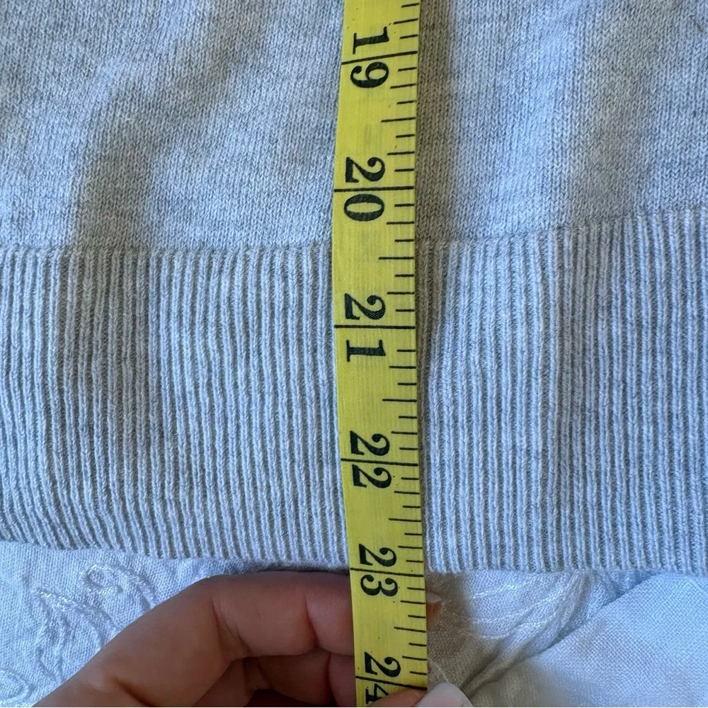 Gap Crewneck Grey Cardigan Button Cotton M Academia Career Office Teacher Soft - Picture 8 of 8